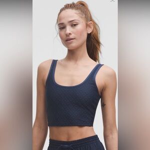 Lululemon Textured Mesh Tennis Tank Navy Blue Patterned Size XL NWT